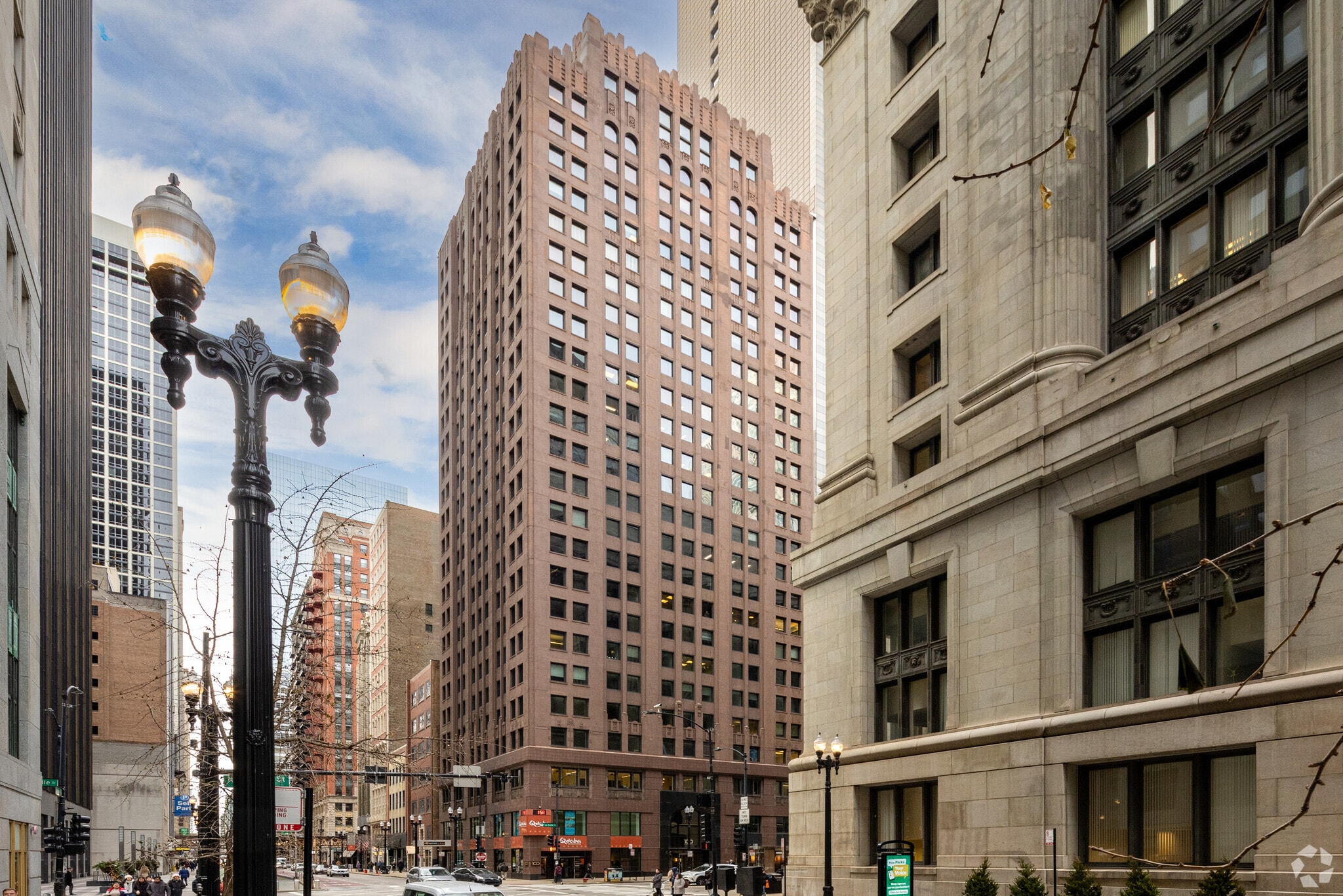 100 N lasalle St, Chicago, IL for lease Primary Photo- Image 1 of 52