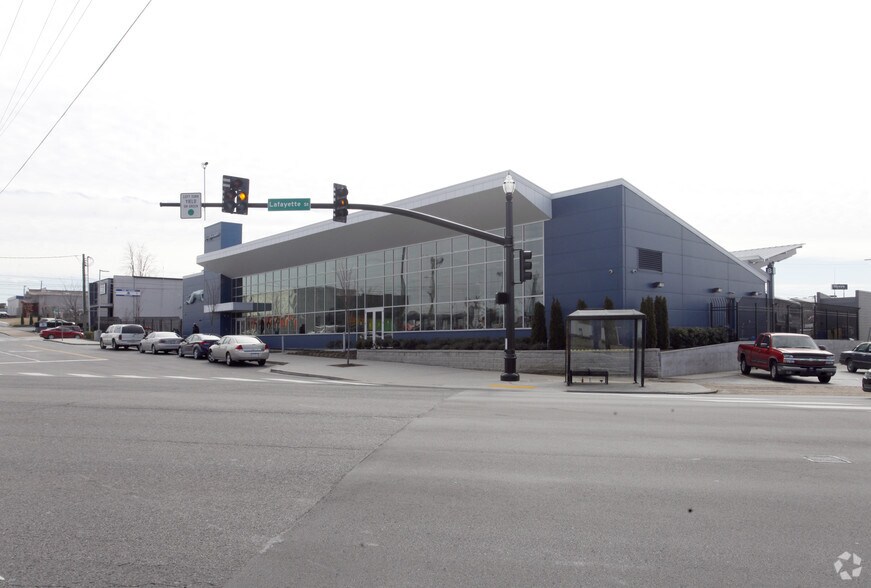 709 5th Ave, Nashville, TN à vendre - Photo du bâtiment - Image 2 de 2