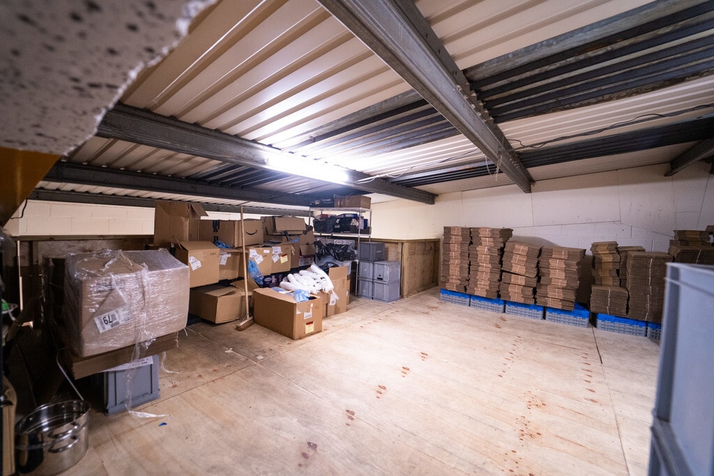 Bridge Rd, Southall, MDS UB2 4AY - Unit Ground - - Interior Photo - Image 1 of 13
