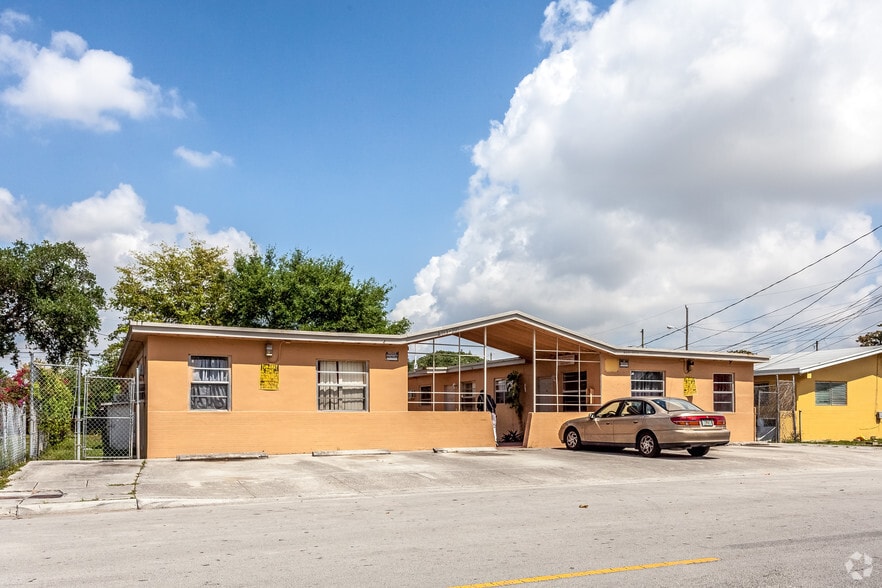 2013 Washington Ave, Opa Locka, FL à vendre - Photo principale - Image 1 de 3