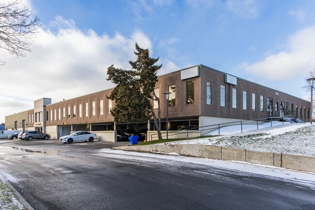 More details for 1926 Merivale Rd, Nepean, ON - Office for Lease