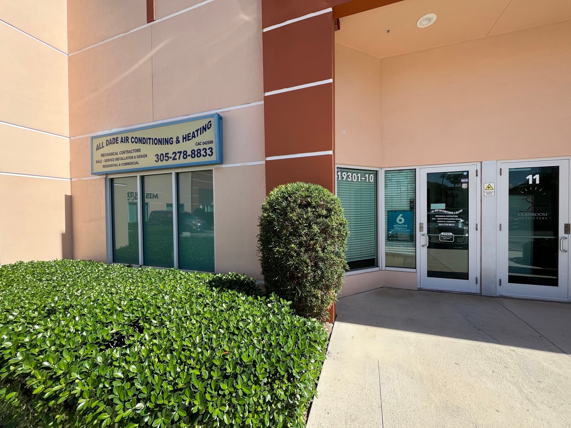 19301 SW 106th Ave, Miami, FL for lease Interior Photo- Image 1 of 13