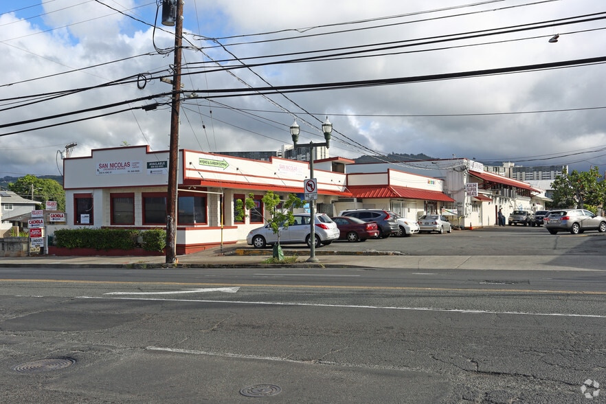 2130 N King St, Honolulu, HI for lease - Building Photo - Image 2 of 17