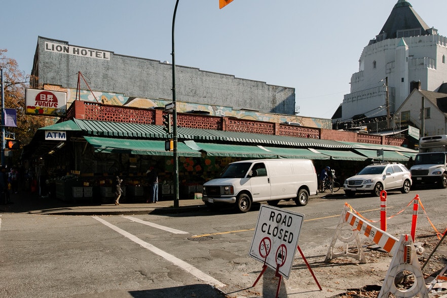 300 Powell St, Vancouver, BC for sale - Building Photo - Image 3 of 3