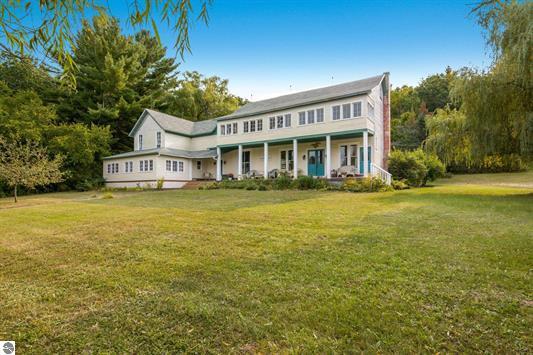 7441 First Court Ave, Gaylord, MI à vendre Photo principale- Image 1 de 1