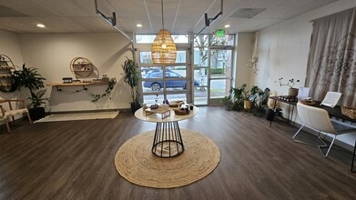 1322-1324 Vandercook Way, Longview, WA à louer Photo intérieure- Image 2 de 5