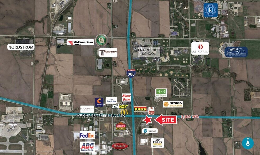 9040 Earhart Ln SW, Cedar Rapids, IA à vendre - Photo du bâtiment - Image 3 de 9