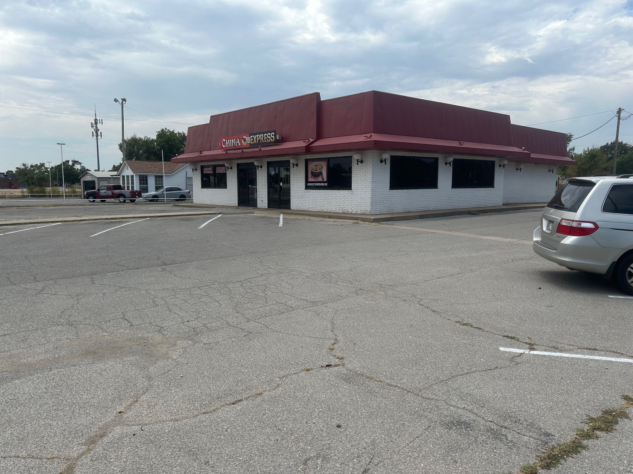 303 SW Sheridan Rd, Lawton, OK for sale Building Photo- Image 1 of 11