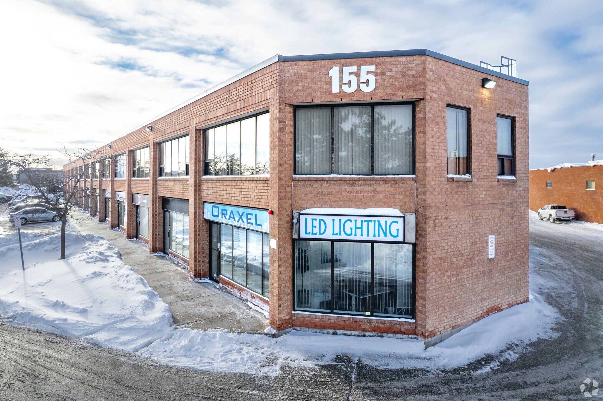 155 Winges Rd, Vaughan, ON à vendre Photo du bâtiment- Image 1 de 1