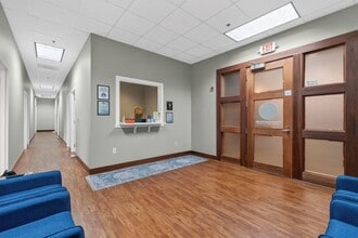 108 Gateway Blvd, Mooresville, NC for lease Interior Photo- Image 2 of 25