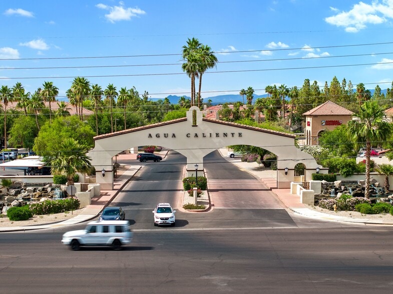 6990 E Shea Blvd, Scottsdale, AZ à louer - Photo du bâtiment - Image 2 de 6