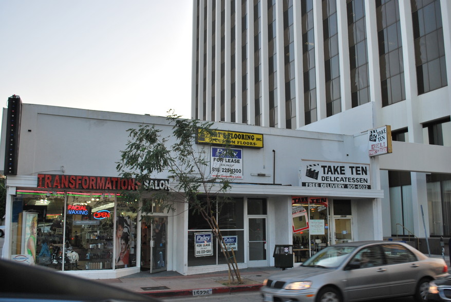 15226 Ventura Blvd, Sherman Oaks, CA à louer - Photo principale - Image 1 de 5