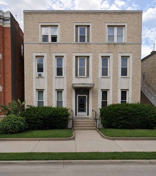 Dubuque Multifamily - Main Street portefeuille de 2 propriétés à vendre sur LoopNet.ca - Photo du bâtiment - Image 2 de 2