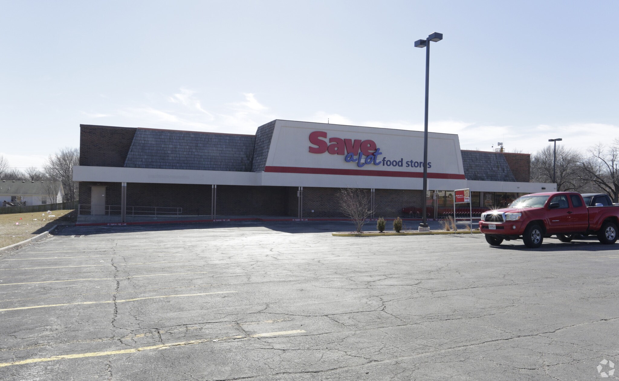 17403 E Highway 24, Independence, MO for lease Primary Photo- Image 1 of 5