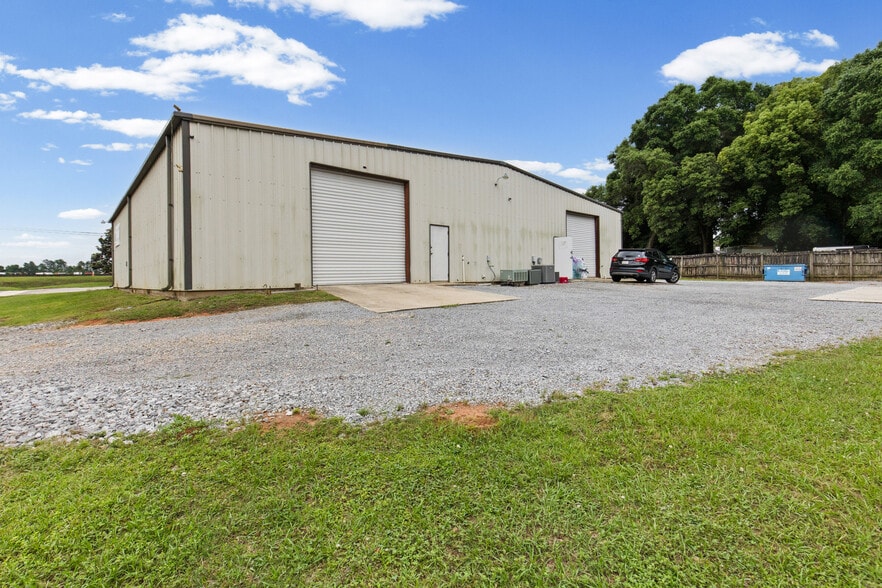 2560 Leroy Stevens Rd, Mobile, AL for sale - Building Photo - Image 3 of 22