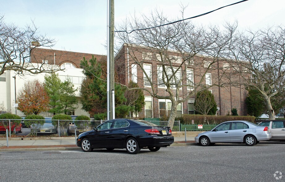 6601 Ventnor Ave, Ventnor City, NJ à louer - Photo du bâtiment - Image 3 de 6
