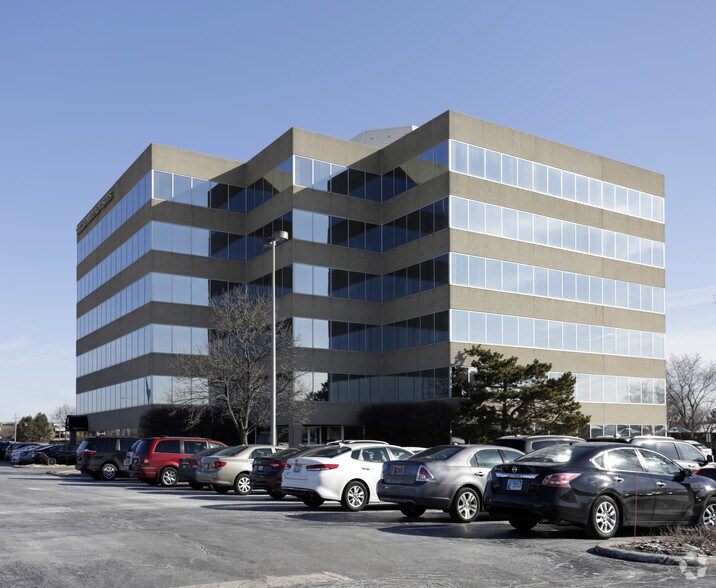 15255 S 94th Ave, Orland Park, IL à louer - Photo du bâtiment - Image 2 de 3