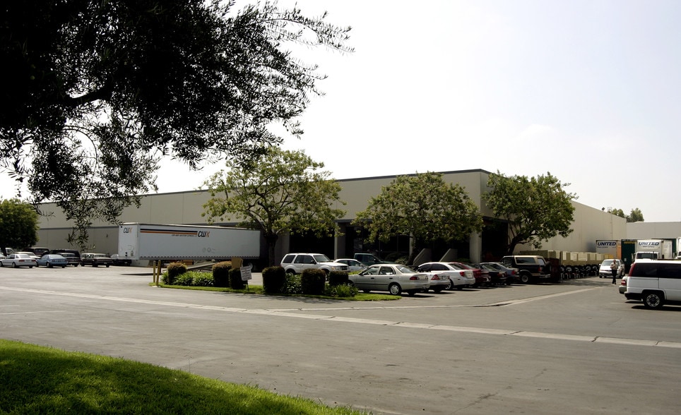 14502-14514 Best Ave, Santa Fe Springs, CA for lease - Building Photo - Image 2 of 2