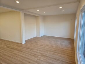 1129 E Broadway, Glendale, CA for lease Interior Photo- Image 2 of 9