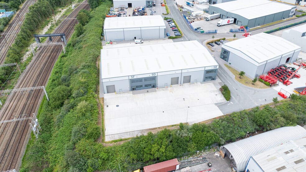 Triumph Business Park, Liverpool à louer - Photo du bâtiment - Image 2 de 9