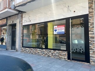 Plus de détails pour Multi-résidentiel à vendre