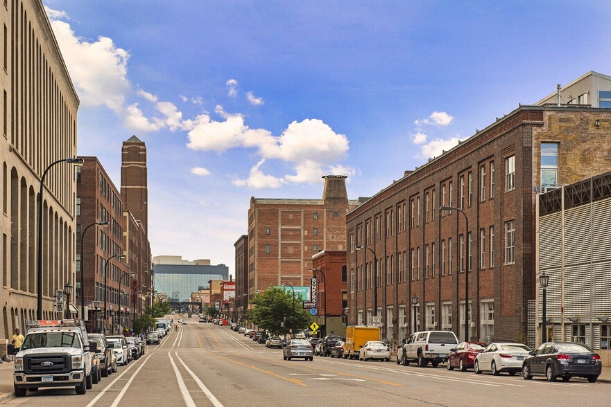 801 Washington Ave N, Minneapolis, MN for sale - Building Photo - Image 2 of 29