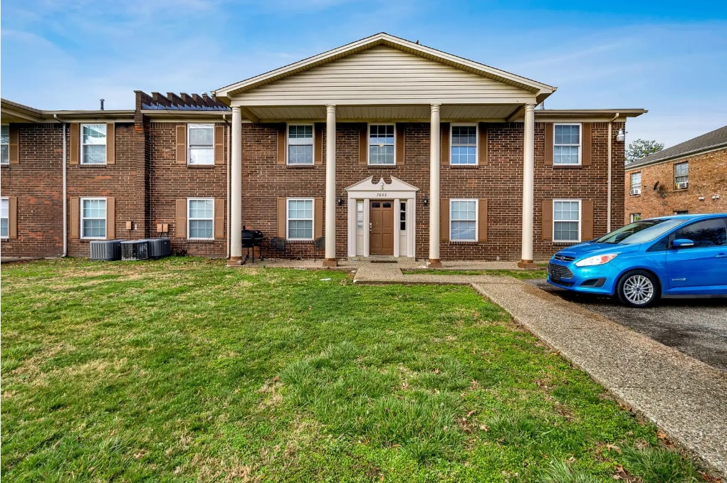 601 Revolutionary Rd, Louisville, KY à vendre Photo principale- Image 1 de 10