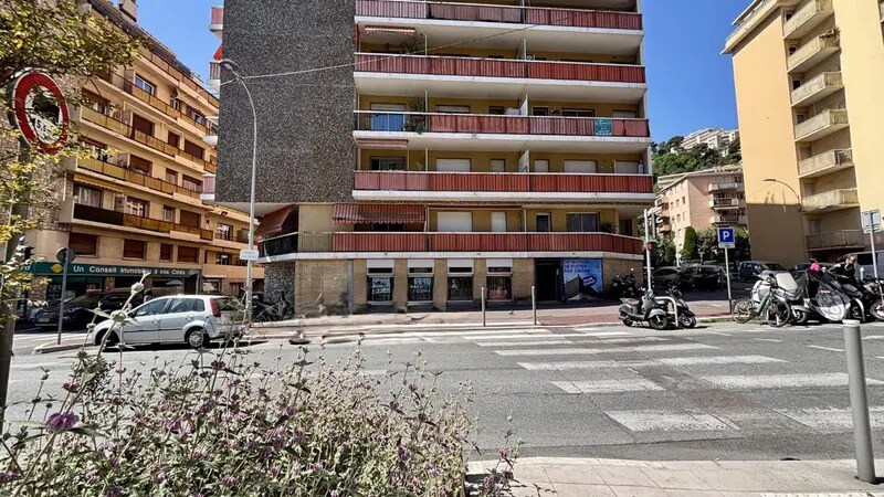 Commerce de détail dans Nice à vendre Photo du bâtiment- Image 1 de 23