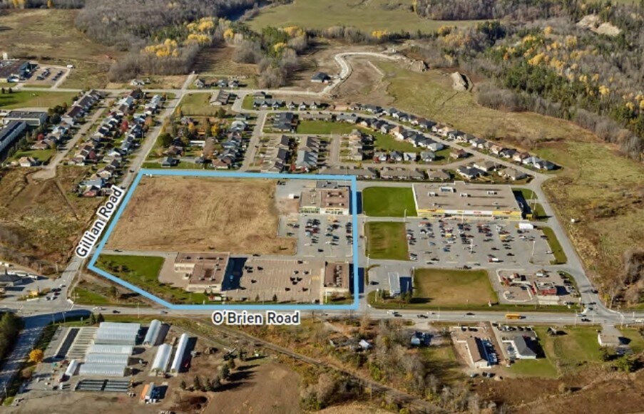 640 O'brien Rd, Renfrew, ON à louer - Photo du bâtiment - Image 1 de 2