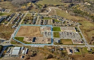 Plus de détails pour 640 O'brien Rd, Renfrew, ON - Commerce de détail à louer