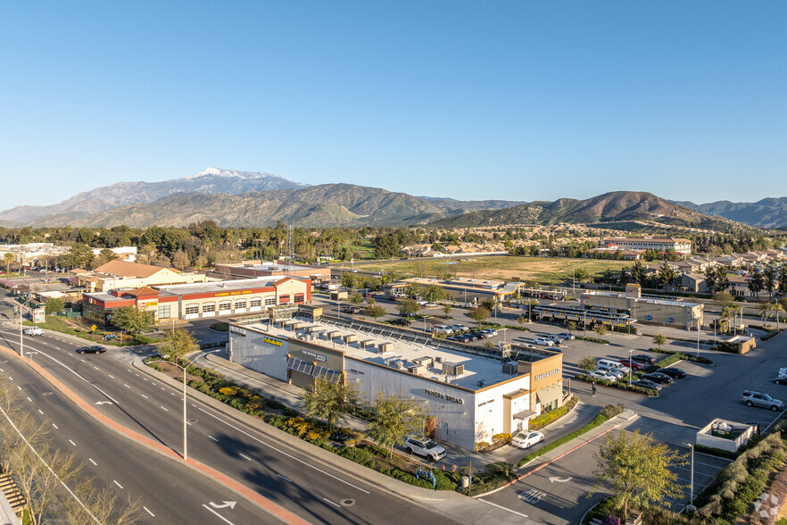 1620 E 1st St, Beaumont, CA for sale - Aerial - Image 3 of 7