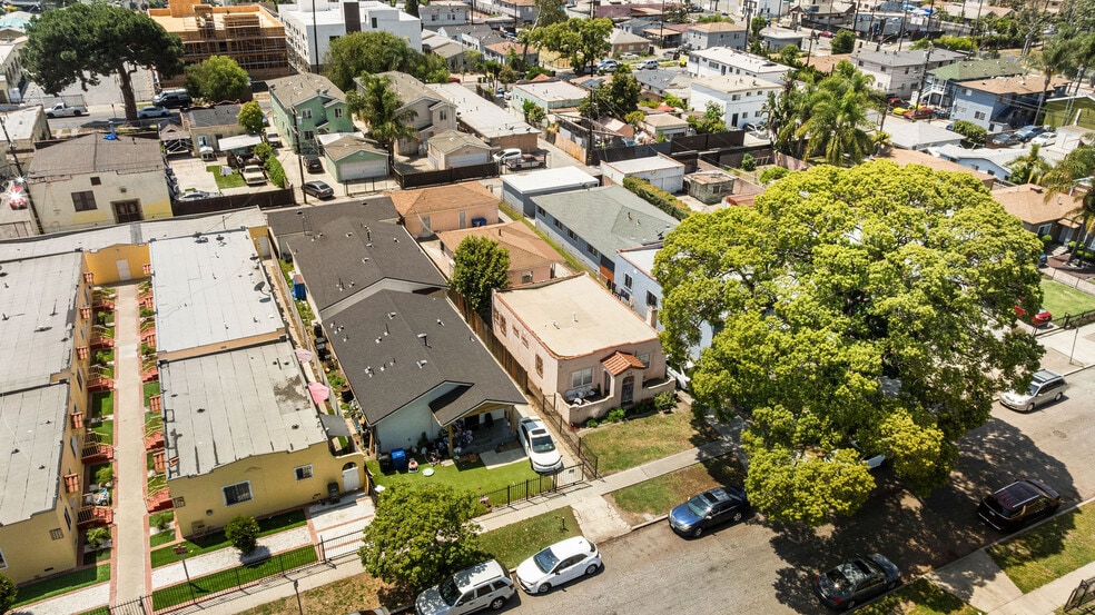 632 E 78th St, Los Angeles, CA for sale - Building Photo - Image 2 of 15