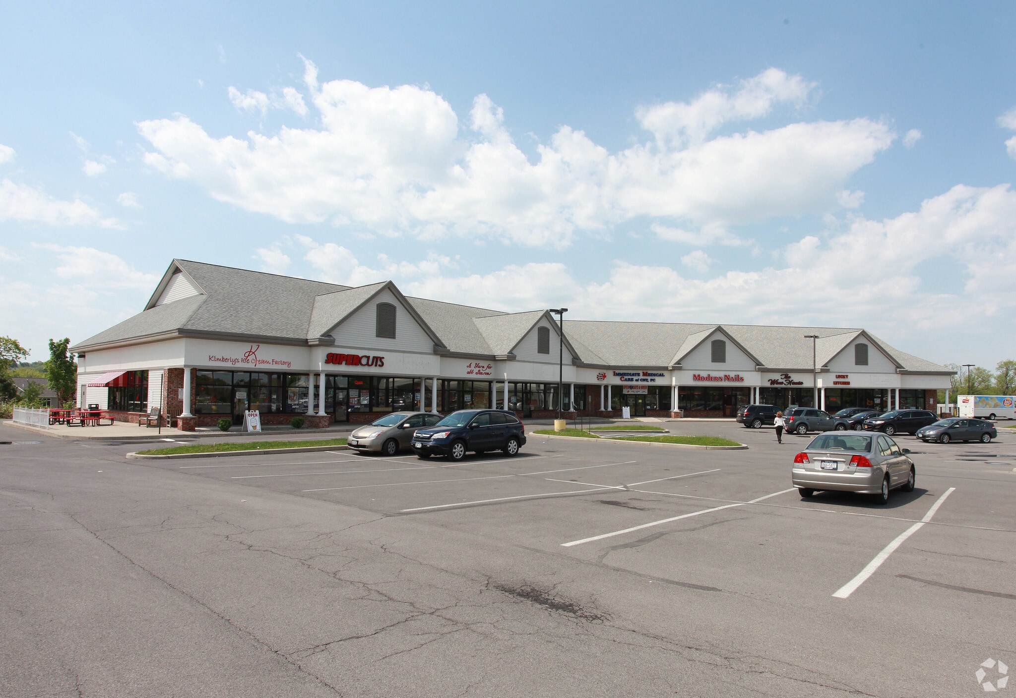 8220-8250 Cazenovia Rd, Manlius, NY for lease Primary Photo- Image 1 of 7