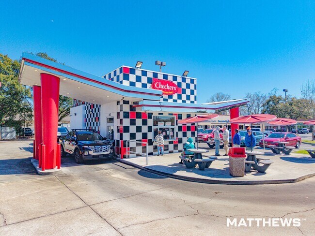 More details for 3117 Mahan Dr, Tallahassee, FL - Retail for Sale