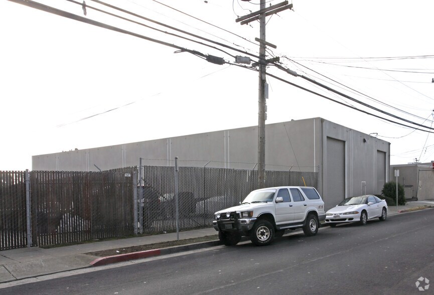 531 Airport Blvd, South San Francisco, CA à louer - Photo du bâtiment - Image 3 de 6
