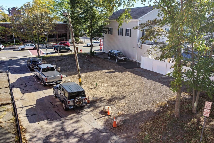 30 Porter St, Stoughton, MA for sale - Primary Photo - Image 1 of 1