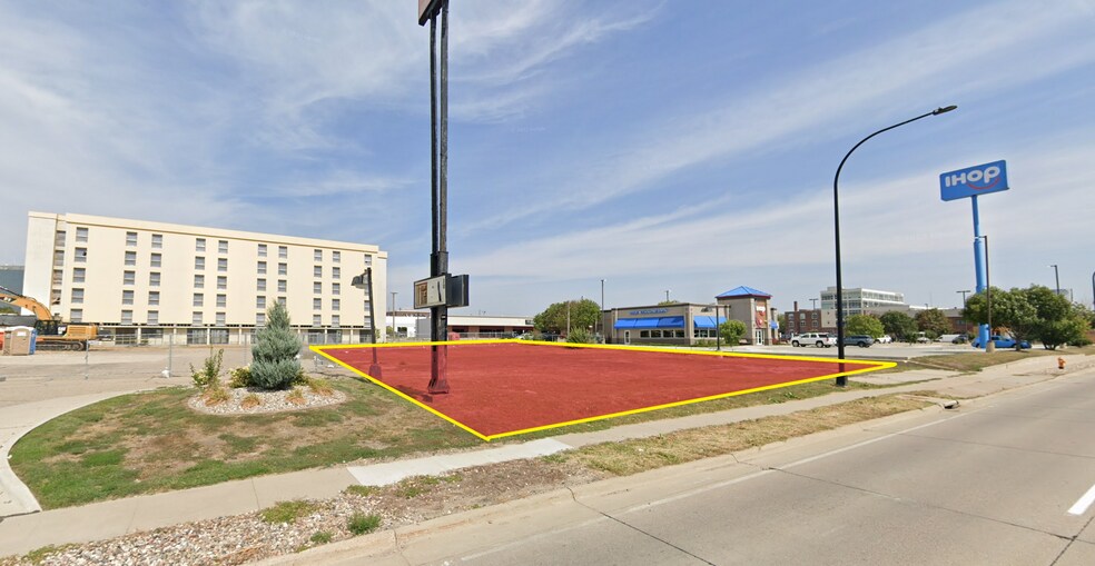 711 Gordon Dr, Sioux City, IA à vendre - Photo du bâtiment - Image 1 de 1