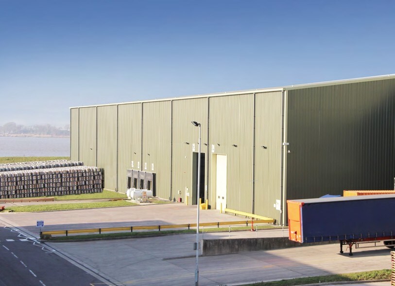 Burma Rd, Berkeley à louer - Photo du bâtiment - Image 2 de 11