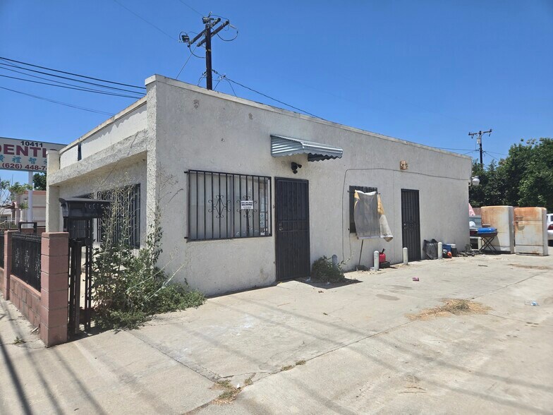 10419 Lower Azusa Rd, Temple City, CA à vendre - Photo du bâtiment - Image 3 de 6