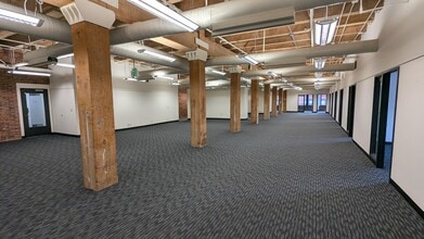 401 2nd Ave S, Seattle, WA for lease Interior Photo- Image 2 of 13