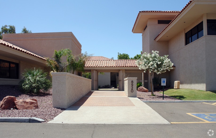 2301 W Dunlap Ave, Phoenix, AZ for lease - Building Photo - Image 1 of 28