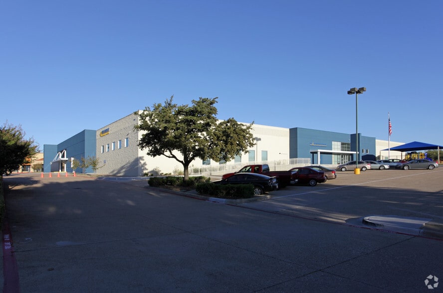 6900 S. Westmoreland Rd,, Dallas, TX à vendre - Photo du bâtiment - Image 3 de 9