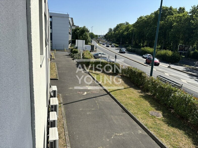 Flex dans Gennevilliers à louer - Photo du bâtiment - Image 3 de 7