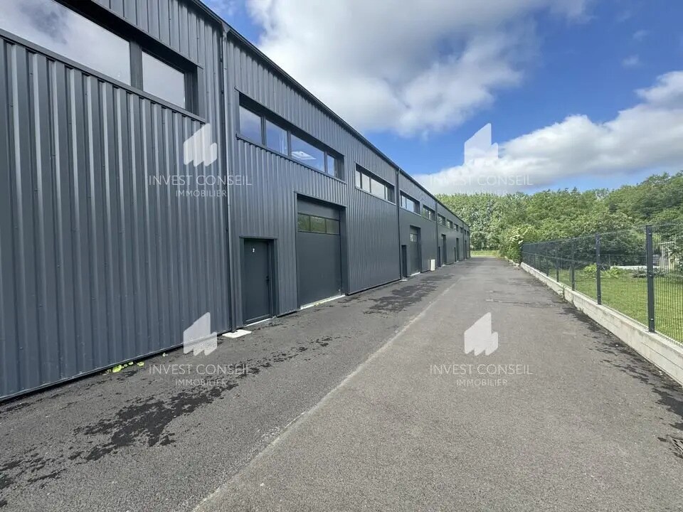 Flex in Bernes-sur-Oise for lease Primary Photo- Image 1 of 7