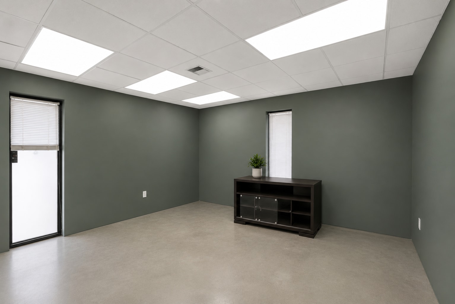 8202 Maxwell Cir, Spartanburg, SC for lease Building Photo- Image 1 of 3