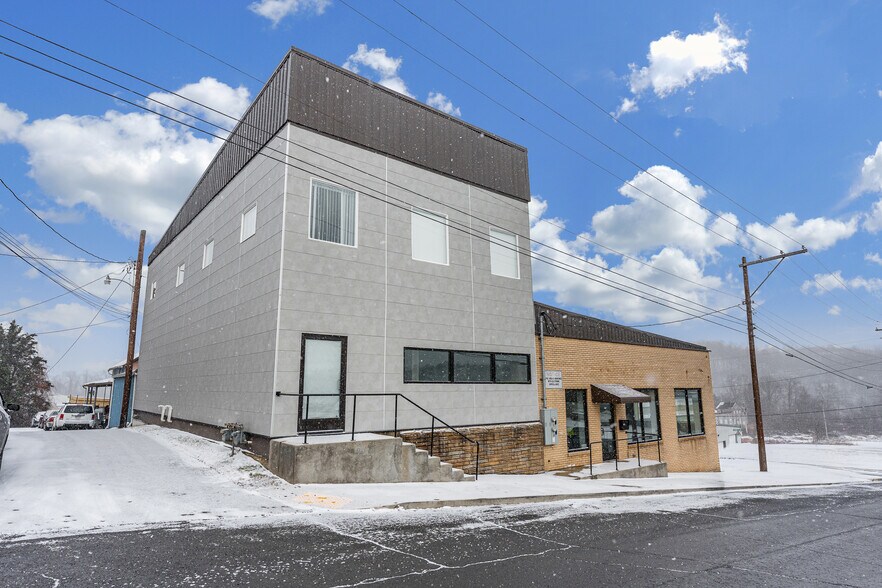 205 10th St, Fairmont, WV à vendre - Photo du bâtiment - Image 2 de 24