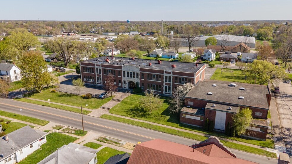 1525 W 14th St, Anderson, IN à vendre - Photo du bâtiment - Image 3 de 18