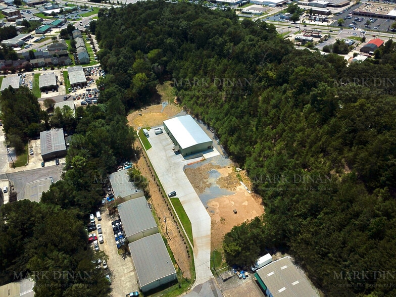 Yeager Court, Pelham, AL for sale - Building Photo - Image 2 of 8
