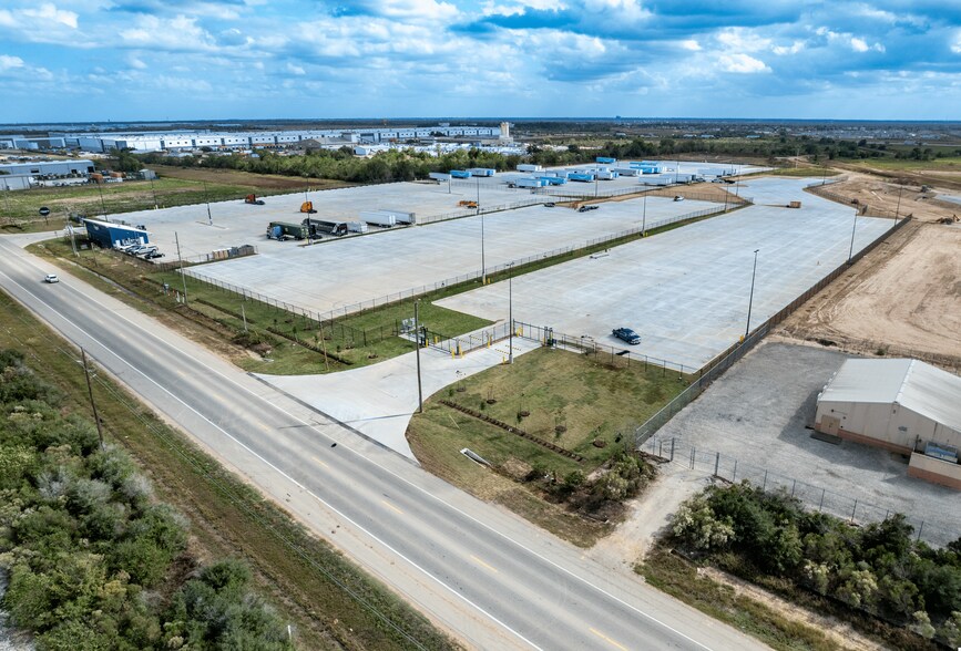 30229 Highway Blvd, Katy, TX à louer - Photo principale - Image 1 de 4