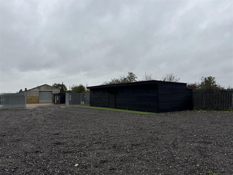 London Rd, Teynham for lease - Building Photo - Image 2 of 5
